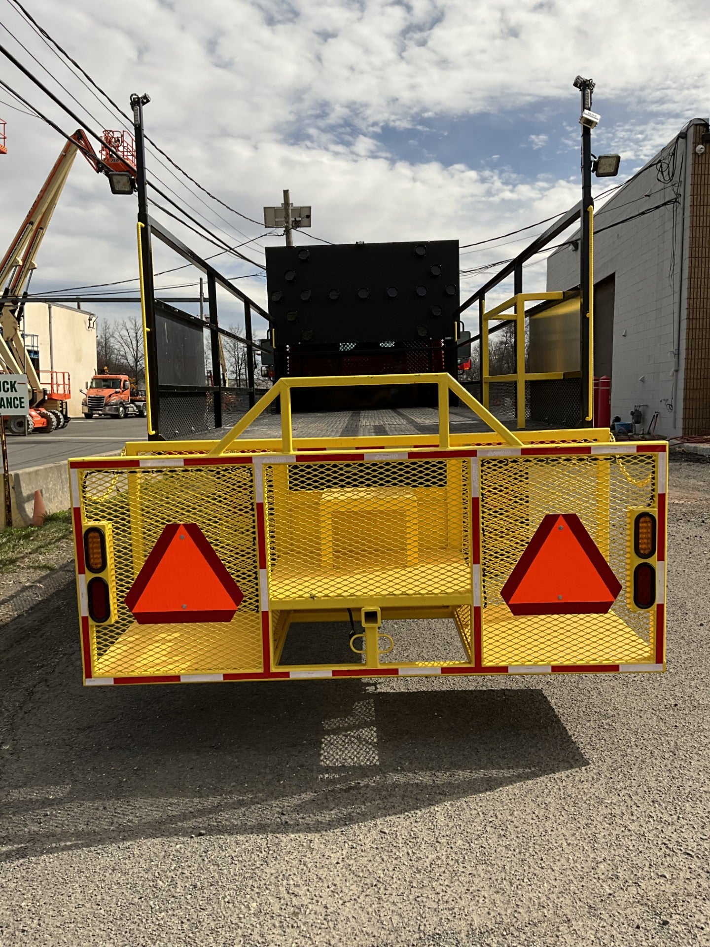 Basket Truck